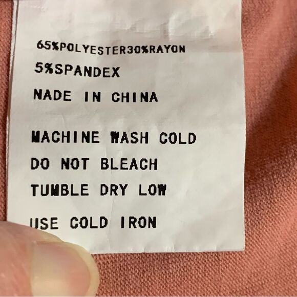 T-SHIRT There’s Nothing I Can’t Do Except Reach The Top Shelf I Can’t do That. - Picture 8 of 9